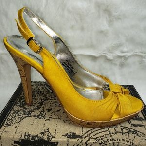 Anne Michelle Yellow Flare-66 Slingback Peep Toe Sandal Size 7.5
